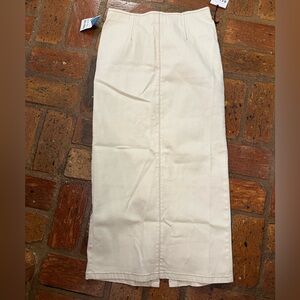 Chic Cream Pencil Skirt for Women